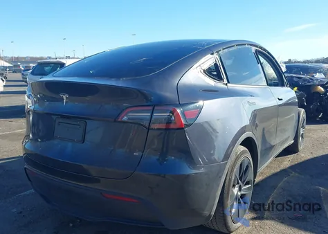 2024 Tesla Model Y Long Range Dual Motor All-Wheel Drive/Rwd from USA, damaged, VIN 7SAYGDED0RF112395